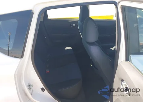 2015 Nissan Versa Note Sv z USA, uszkodzony, nr VIN 3N1CE2CP6FL439821